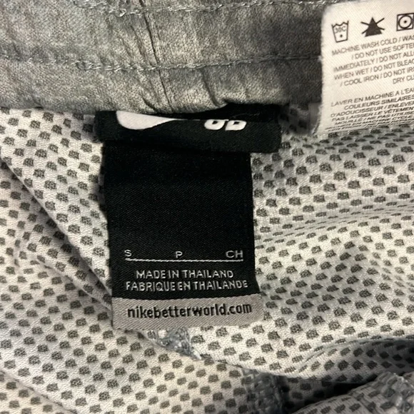 🌺3/$15 Nike grey comfy shorts - Picture 6 of 10